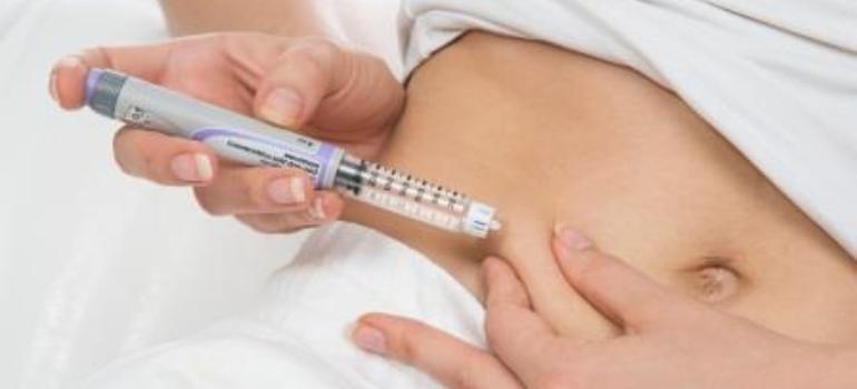 Długodziałające analogi insulin powinny być stosowane częściej
