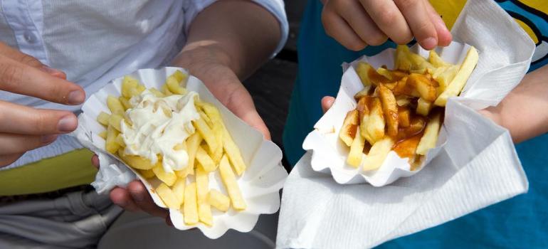 Zapach jedzenia aktywuje u otyłych dzieci impulsy w mózgu związane z zaburzeniami obsesyjno-kompulsyjnymi 