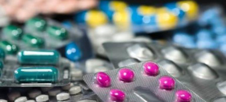 Leki przeciwbólowe powodują więcej zgonów niż morfina i heroina łącznie